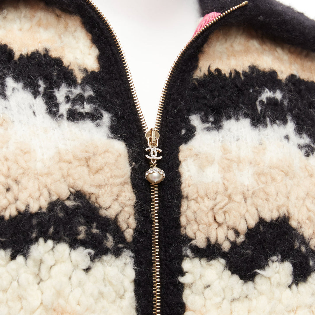 CHANEL 20N Coco Neige CC pearl zip cream wool cashmere cropped bomber FR34 XS