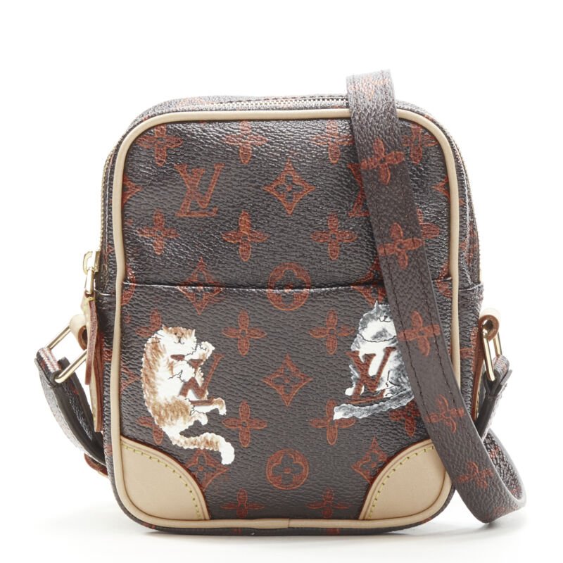 Louis Vuitton Catogram Shoulder Bag Sack Twist MM M44460  Louis Vuitton Catogram Crossbody Bag main image 1