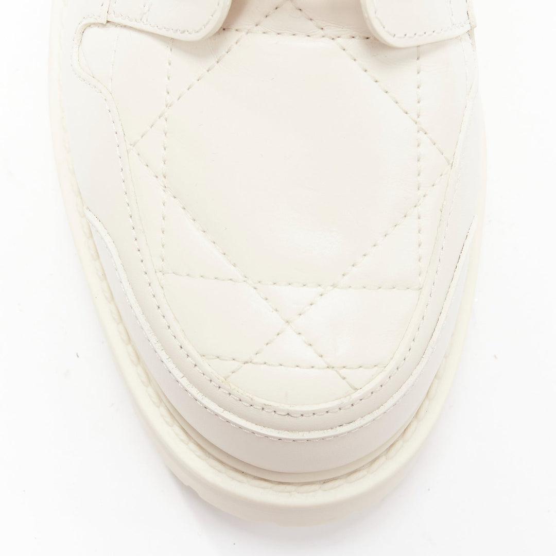 CHRISTIAN DIOR 2023 D-Leader white Cannage quilted leather ankle boots EU38