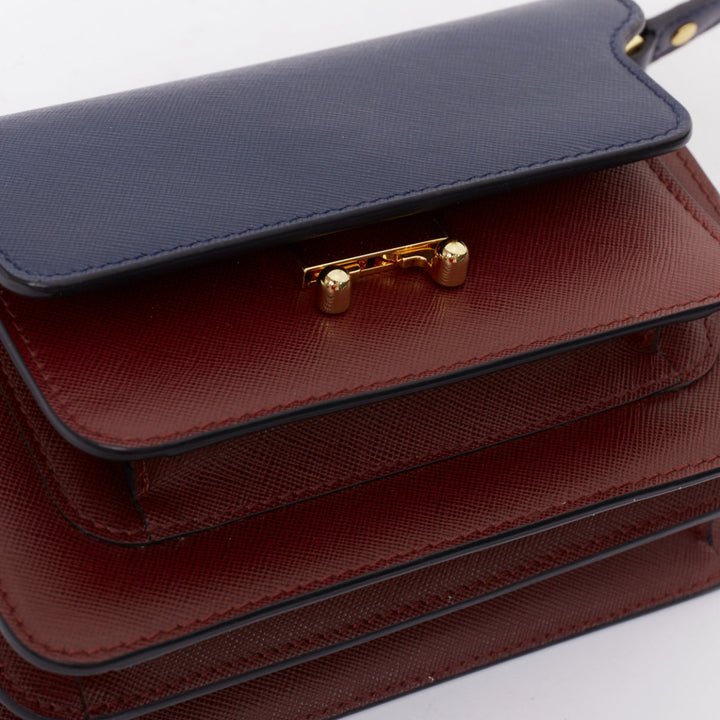 MARNI Trunk navy burgundy textured leather clasp crossbody bag