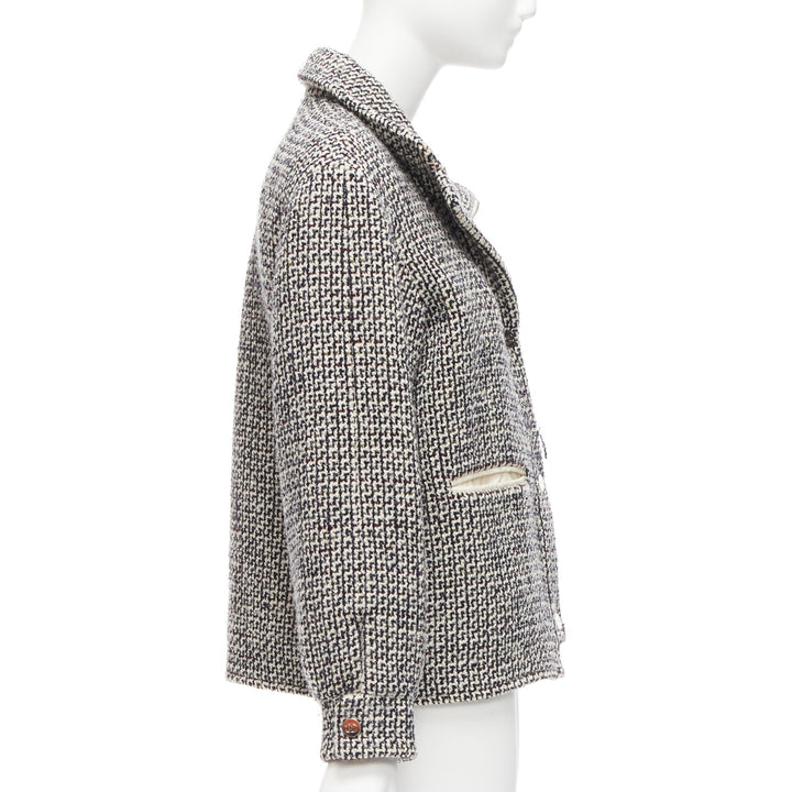 CHANEL Reversible black white wool tweed CC logo padded puffer jacket FR36 S