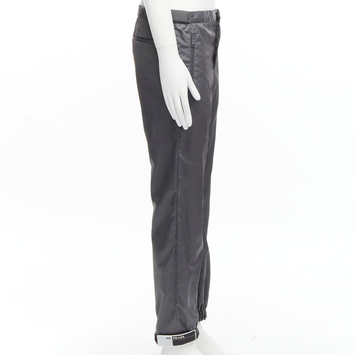 PRADA 2018 logo rubber tab grey gabardine nylon technical jogger pants IT46 S