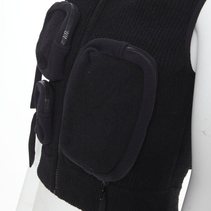 Runway LOUS VUITTON Virgil Abloh Multi 3D Pocket utility pocket ribbed vest M