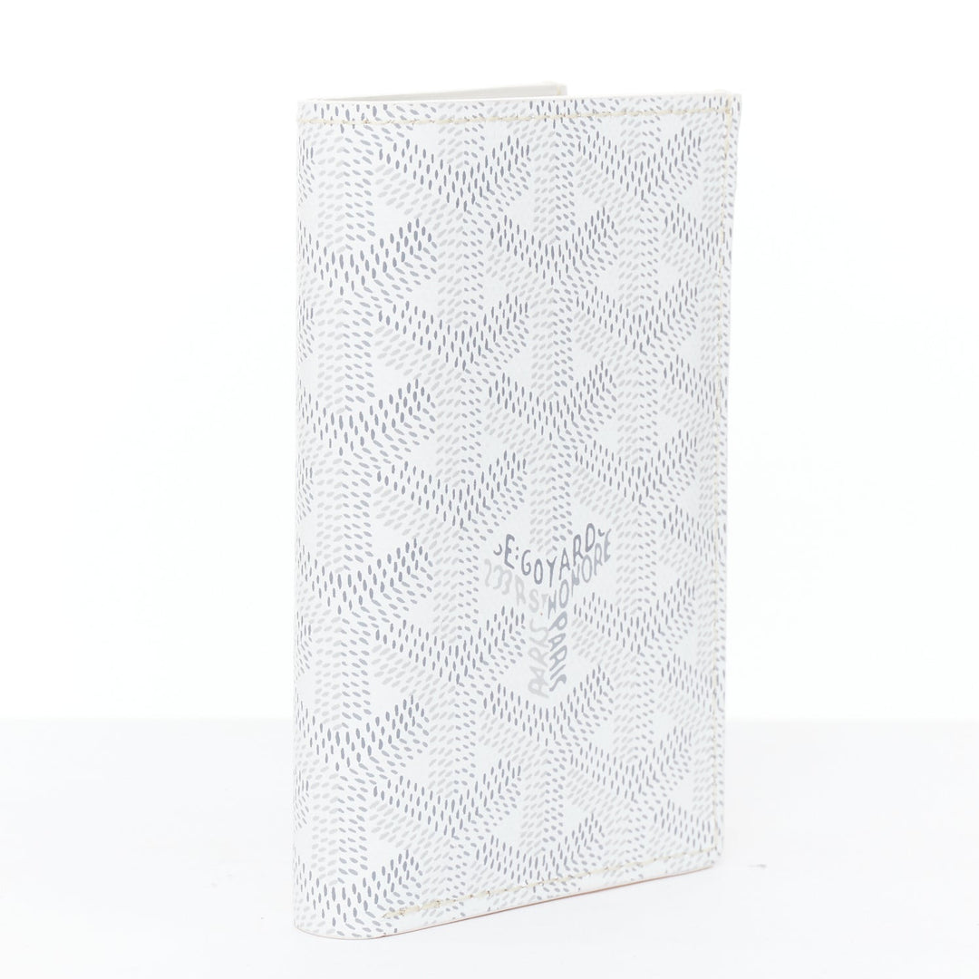 GOYARD Goyardine Saint-Pierre 2 grey white monogram bifold wallet