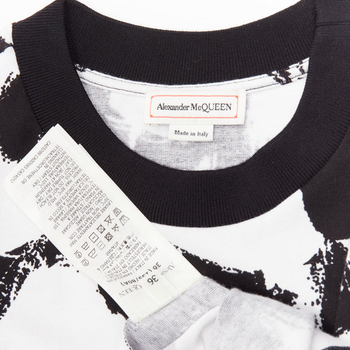 ALEXANDER MCQUEEN 2021 black white cotton graffiti brush boxy top IT36 XXS
