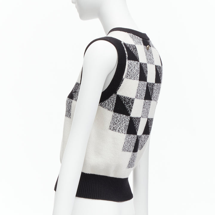 CHANEL 100% cashmere black white graphic check CC logo sweater vest FR36 S