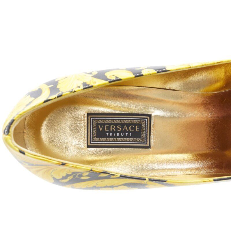 VERSACE 1992 Tribute Baroque Hibiscus barocco Medusa leather pump EU36.5