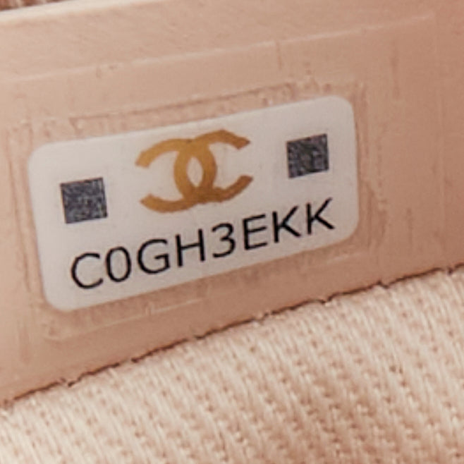 CHANEL nude grain leather quilted CC pocket bucket crossbody chain bag