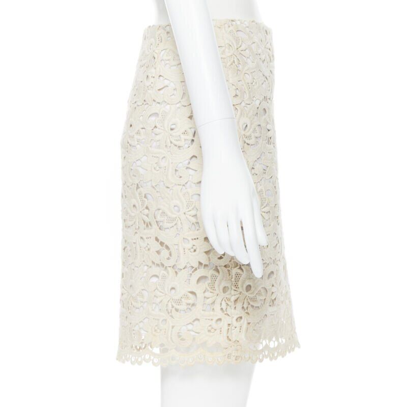 MICHAEL KORS COLLECTION beige embroidered lace fited skirt US2  26"