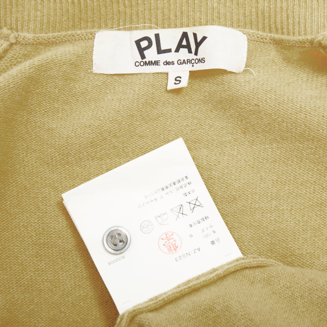 COMME DES GARCONS PLAY 2008 Blackwappen beige wool black heart cardigan S
