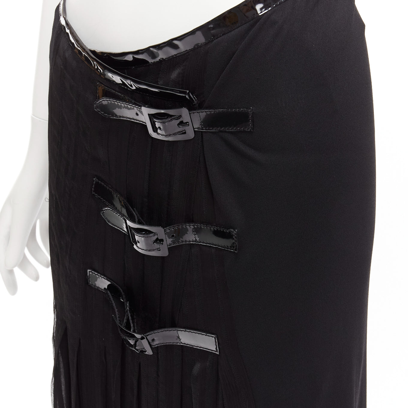 ワンピース JEAN PAUL GAULTIER Women Mid Skirts RO244BM070001 Black Jean Paul Gaultier Women's Eyes & Lips Print Skirt in Black