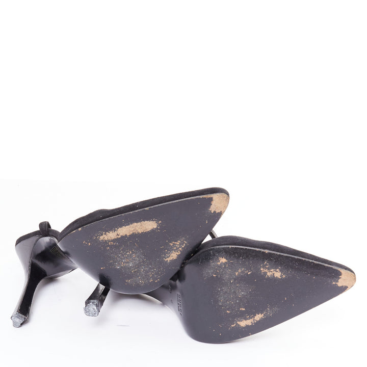 GUCCI Tom Ford Vintage black suede metal ID plate slingback pump EU36