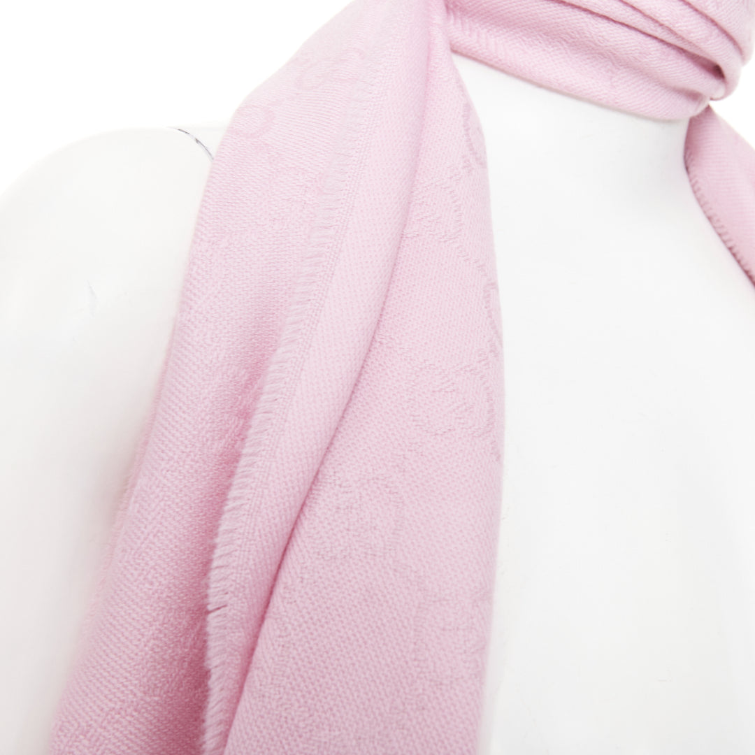 GUCCI GG Supreme 100% wool pink  monogram jacquard fringed edge shawl scarf