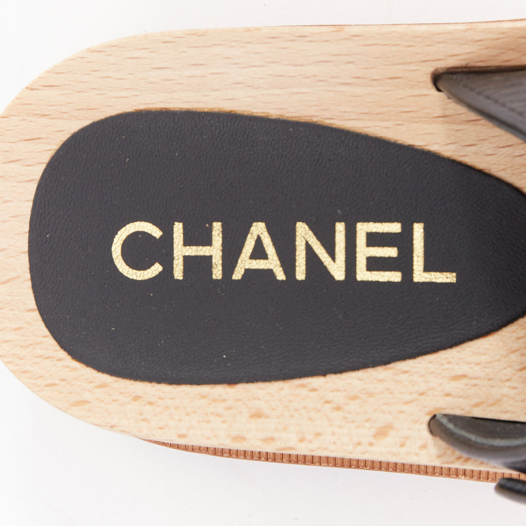 CHANEL 2018 black calfskin leather chain buckle wooden slide wedge  sandals EU38