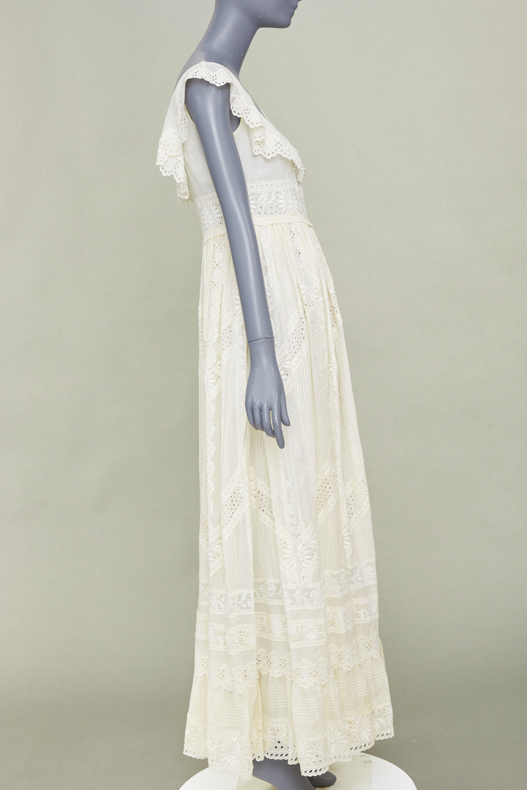 VALENTINO 2015 Runway Bridal ivory cotton embroidered pleated maxi dress IT40 S