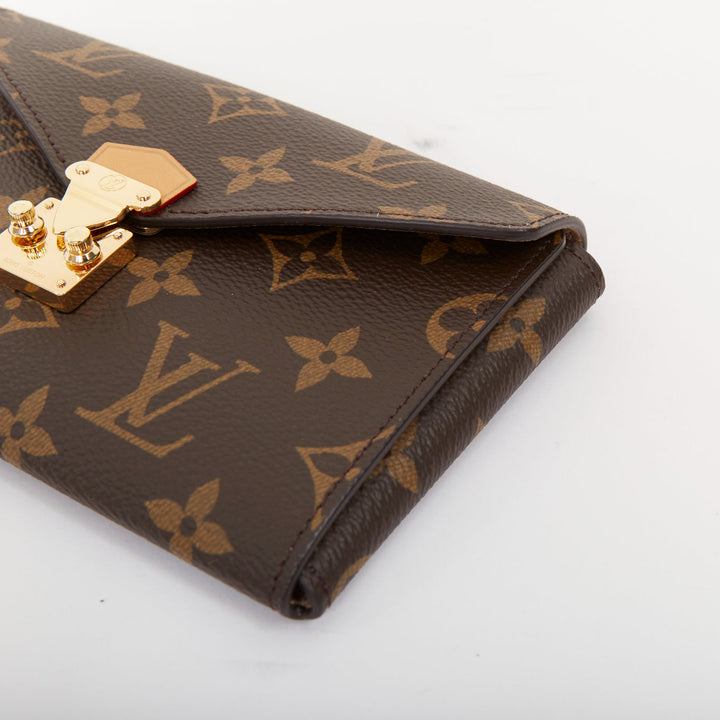 LOUIS VUITTON 2024 Metis brown monogram coated canvas S lock makeup pouch bag