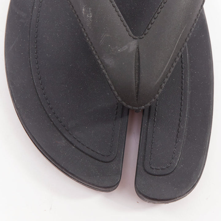 MAISON MARGIELA  2022 Tabi black split toe flip flops thong sandals trompe EU36