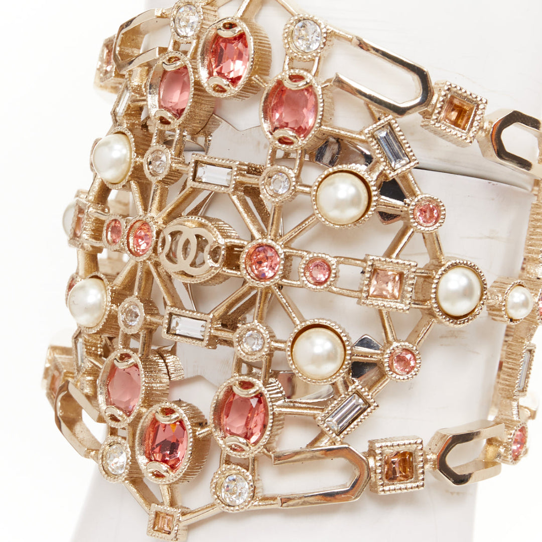 CHANEL A17S Paris-Cosmopolite geometric crystal pearl open work medallion bangle