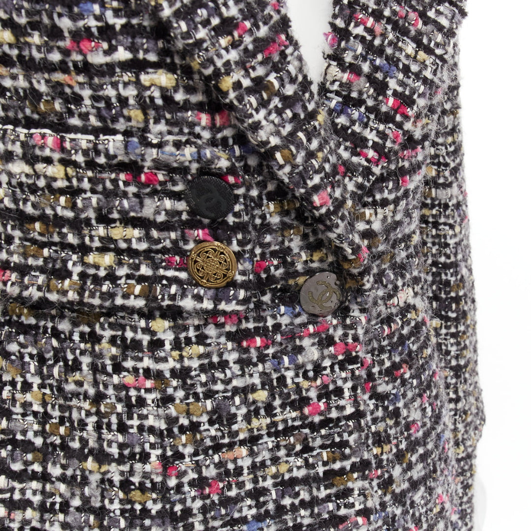 TIGER IN THE RAIN CHANEL Custom grey tweed CC reconstructed jacket FR36 S