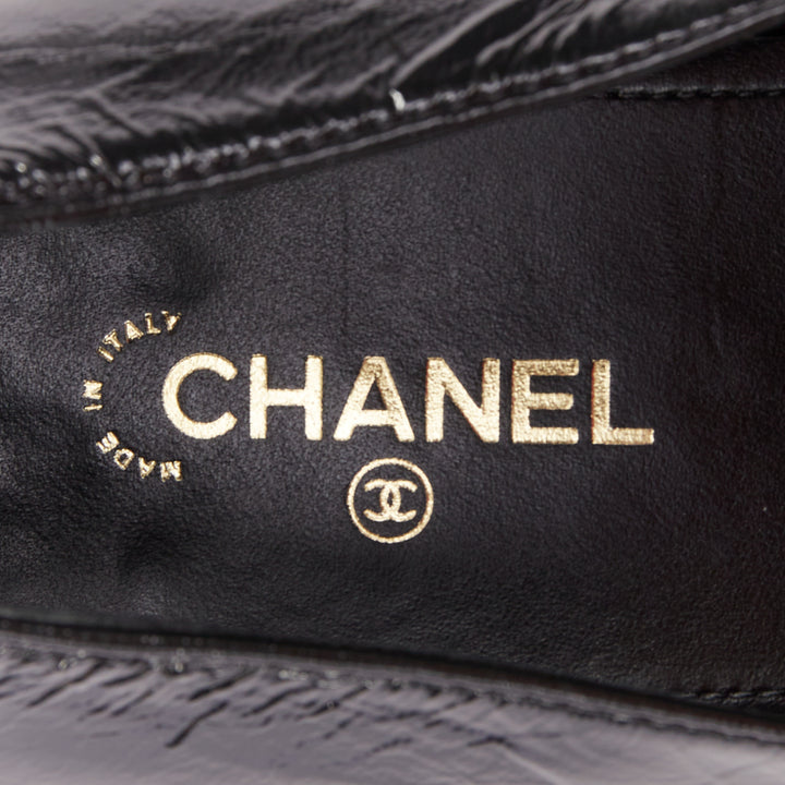 CHANEL 2025 black textured calfski gold CC chain link mocassin loafer shoes EU37