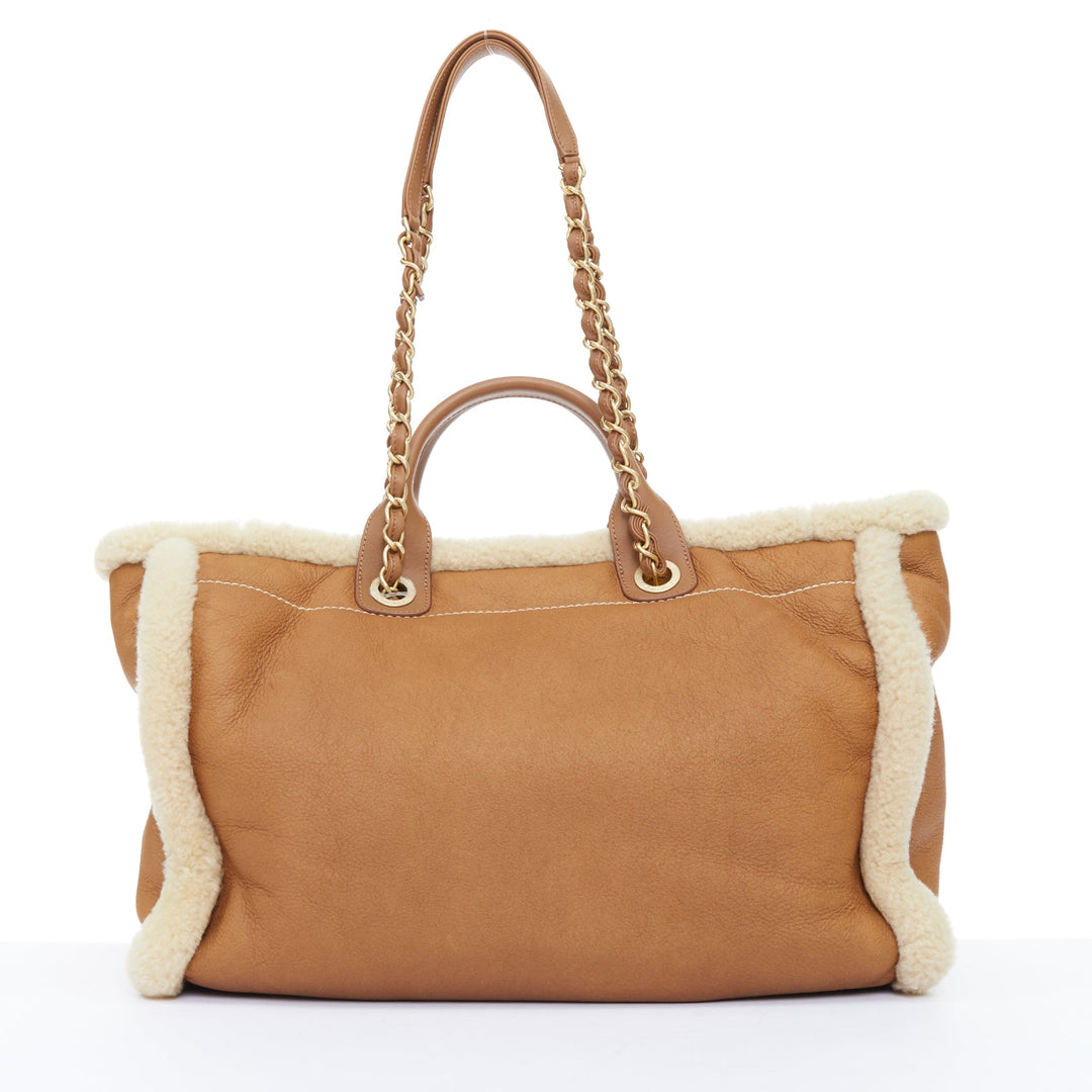 CHANEL 2024 Runway Deauville brown lambskin leather teddy shearling tote bag