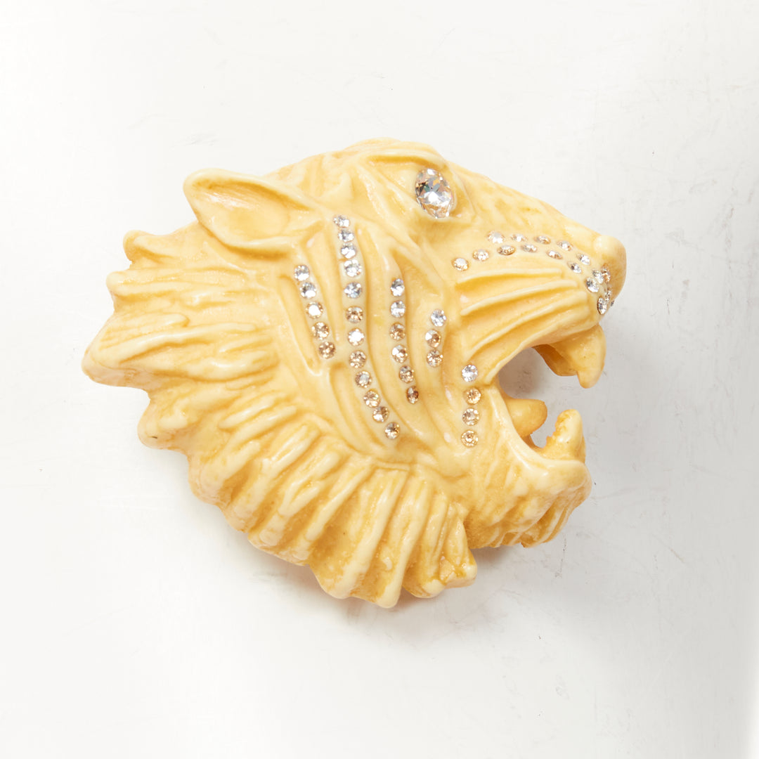 GUCCI ALESSANDRO MICHELE Runway off white resin crystal Tiger head pin brooch