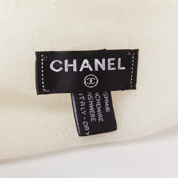 CHANEL 2013 100% cashmere Christmas Edition No.5 Parfum shawl scarf