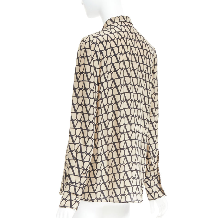 VALENTINO Iconographe Toile crepe de chine silk print tie blouse IT38 XS