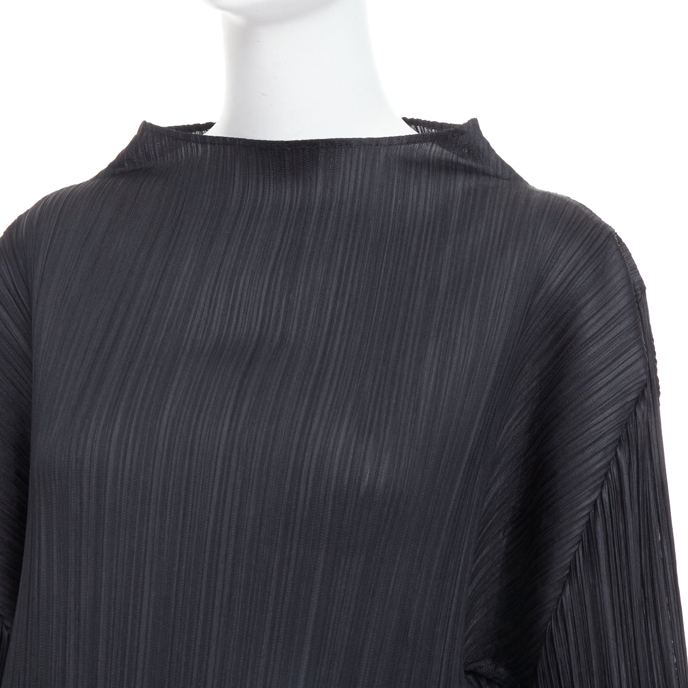 お見舞い Issey Miyake: JHROP at Shop | Fashion Innovative Explore トップス