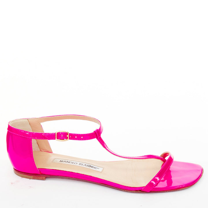 MANOLO BLAHNIK neon pink patent leather tstrap comfort toe loop sandals EU37