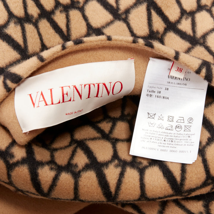 VALENTINO 2023 Runway Toile Iconographe reversible wool cape jacket IT38