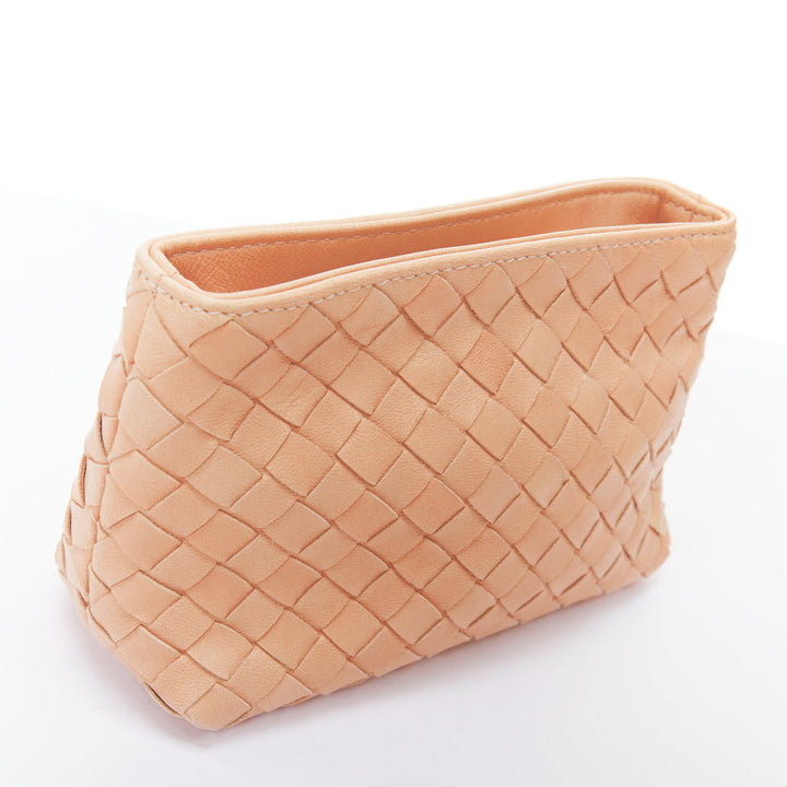 BOTTEGA VENETA light nude intrecciato leather woven zip pouch