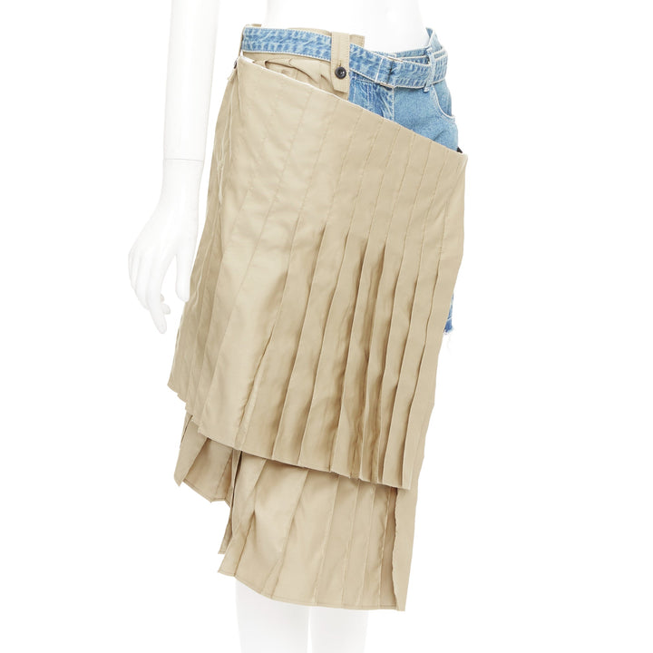 SACAI 2019 Runway beige kilt pleated cotton deconstructed denim shorts JP2 M