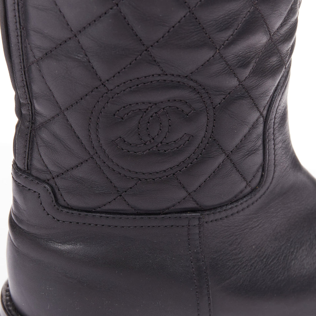 CHANEL black leather quilted CC logo stamp round toe riding boots EU38