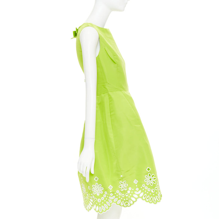 OSCAR DE LA RENTA S15 light green silk organza scalloped eyelet dress US6 M