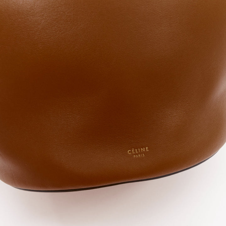 CELINE 2018 Phoebe Philo Clasp Bucket tan brown smooth calf  clasp shoulder bag