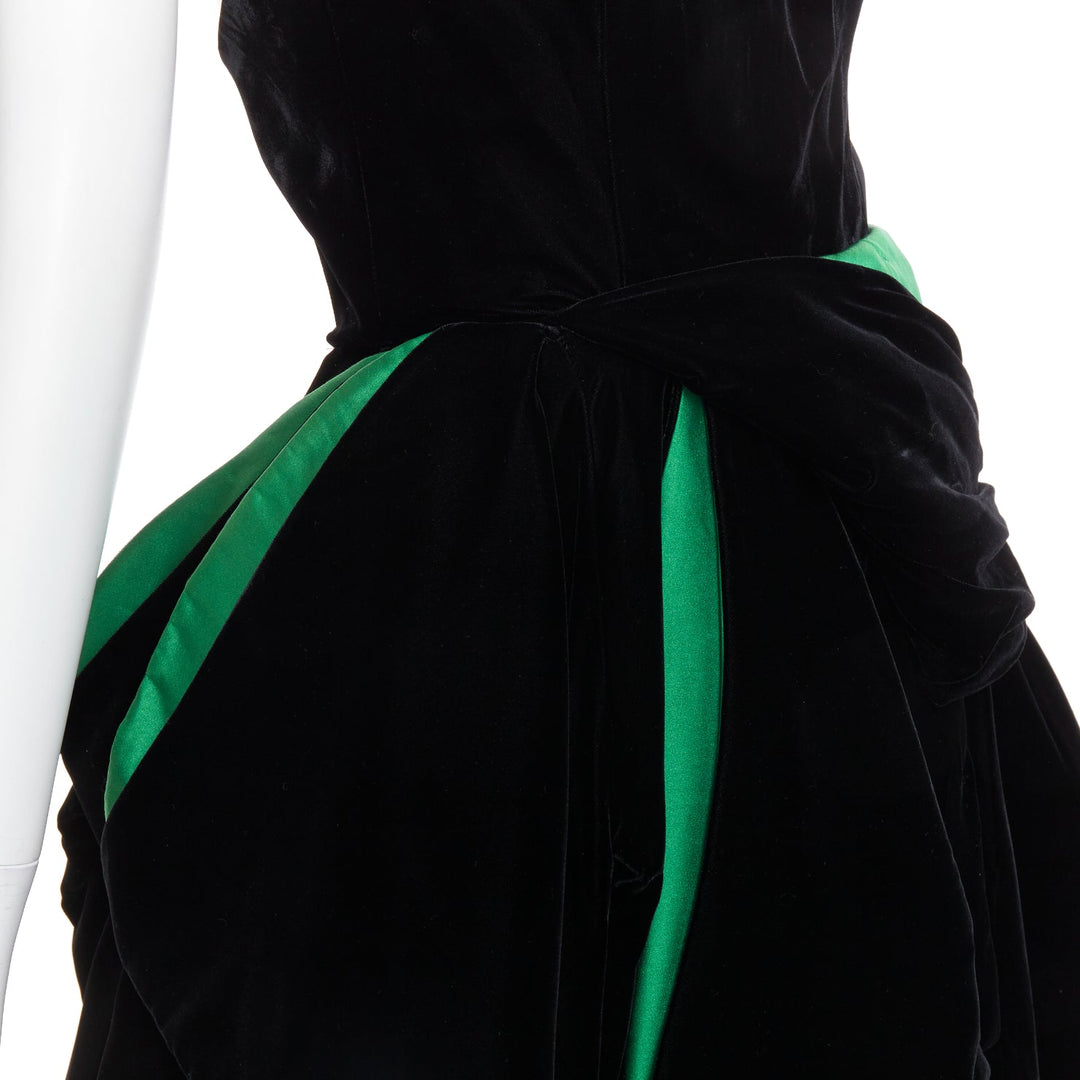 ALEXANDRE VAUTHIER COUTURE AW2020 Runway black velvet green velvet duchess  gown