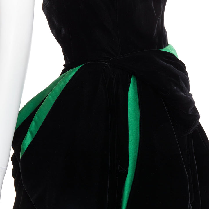 ALEXANDRE VAUTHIER COUTURE AW2020 Runway black velvet green velvet duchess  gown