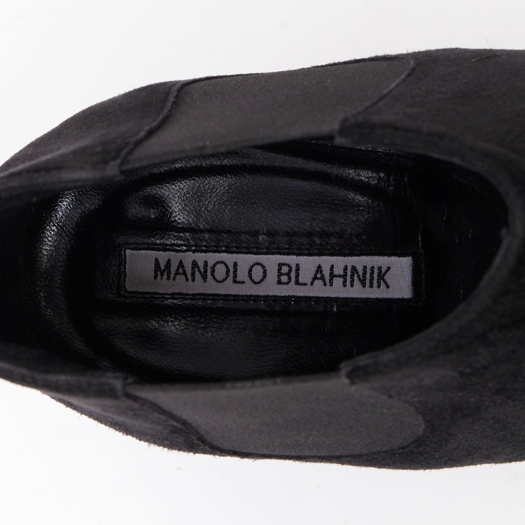 MANOLO BLAHNIK Vintage black suede pointy toes mid heel booties EU39.5