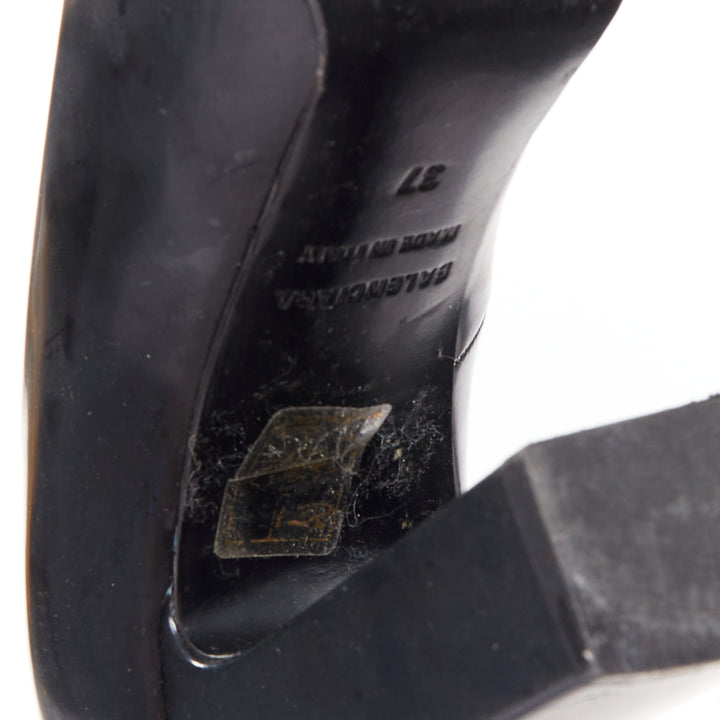 BALENCIAGA black calfskin leather elongated toe box block heel pump EU37