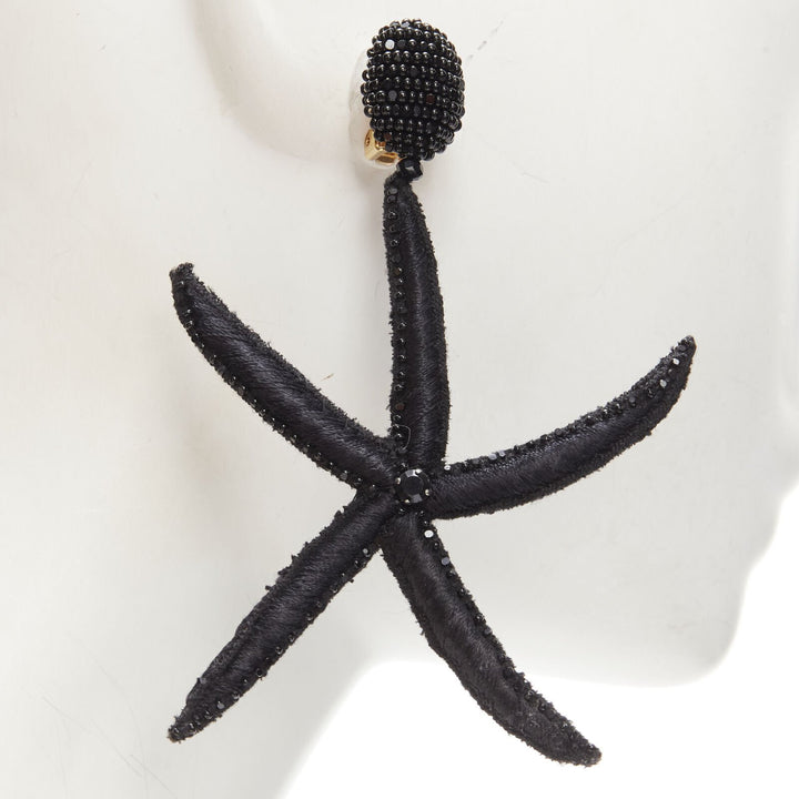OSCAR DE LA RENTA black Large Starfish bead embellished clip on earrings