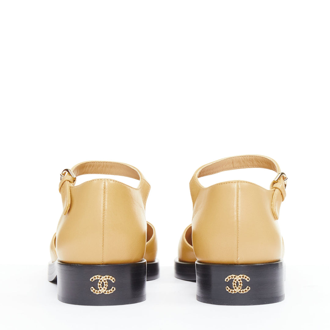 CHANEL 2023 beige lambskin interlocking CC black d'orsay mary jane flats EU39.5