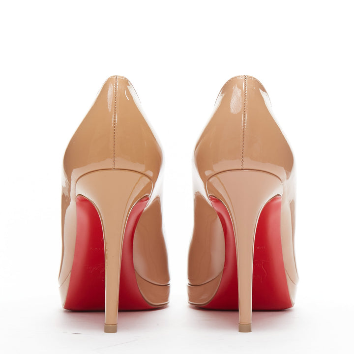 Female mannequin wearing Christian Louboutin Simple Platfrom Pump 85 Nude Leather Women Heels in Size EU37 | Available at JHROP