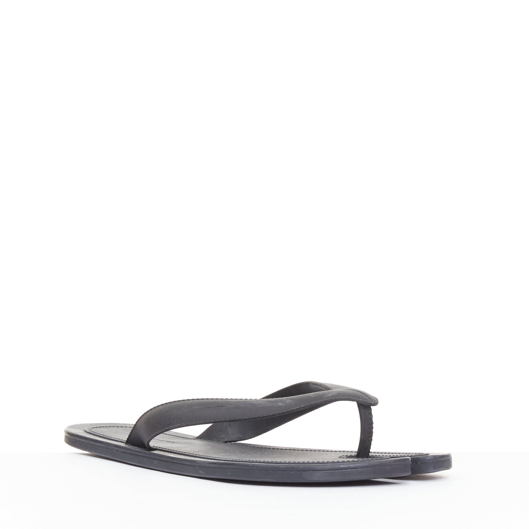 MAISON MARGIELA  2022 Tabi black split toe flip flops thong sandals trompe EU36