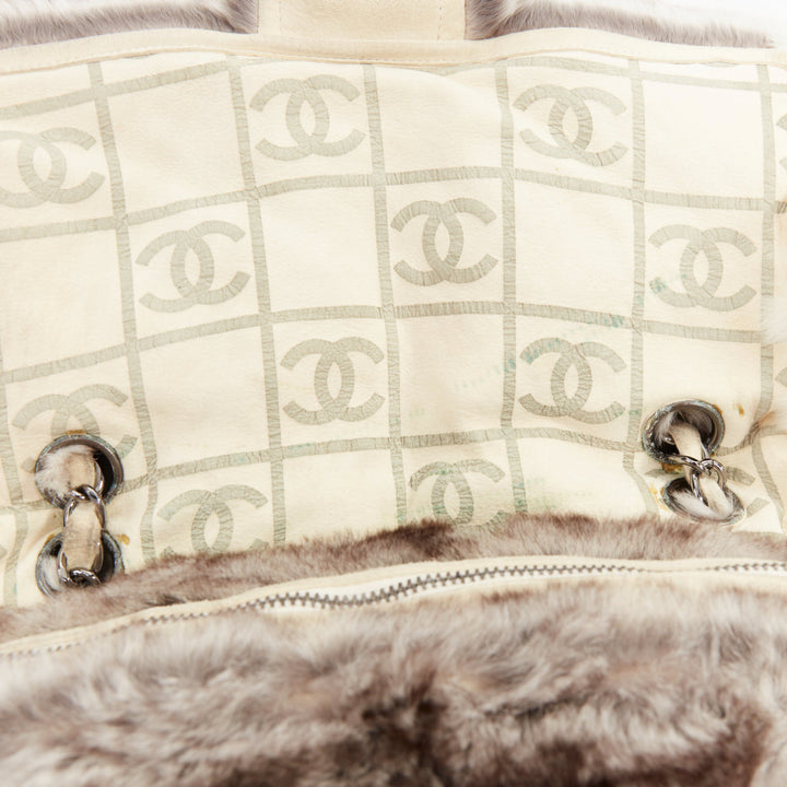 CHANEL 2005 Limited Lapin rabbit fur classic silver CC turnlock shoulder bag