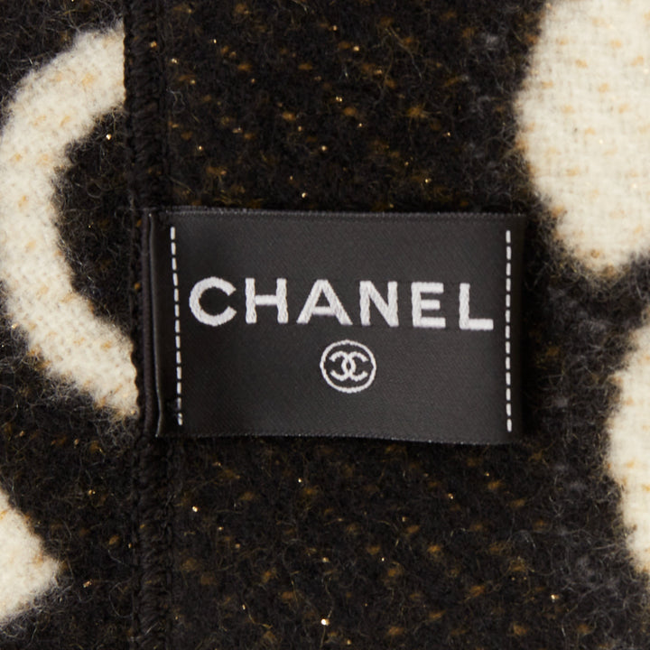 CHANEL 2024 Runway Manchester Metiers d'Art MCR Camelia cashmere fringe scarf