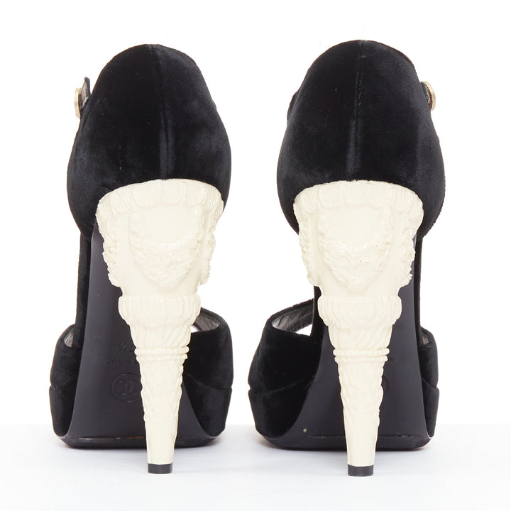 CHANEL 2010 Runway Corinthian Column architectural heel black sandals EU37.5