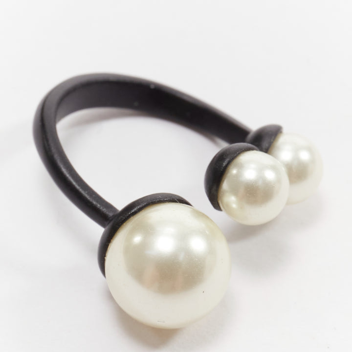 DIOR Tribale black matte metal trio faux faux pearl ring