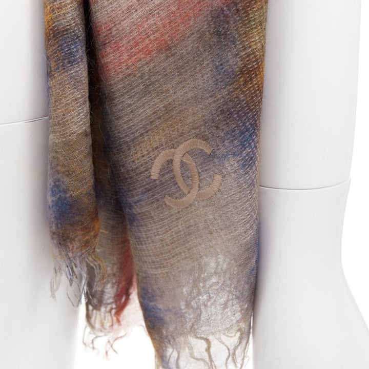 CHANEL 2013 Paris-Edinburg Metiers d'Art red tartan mohair fringed scarf