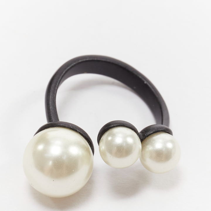 DIOR Tribale black matte metal trio faux faux pearl ring